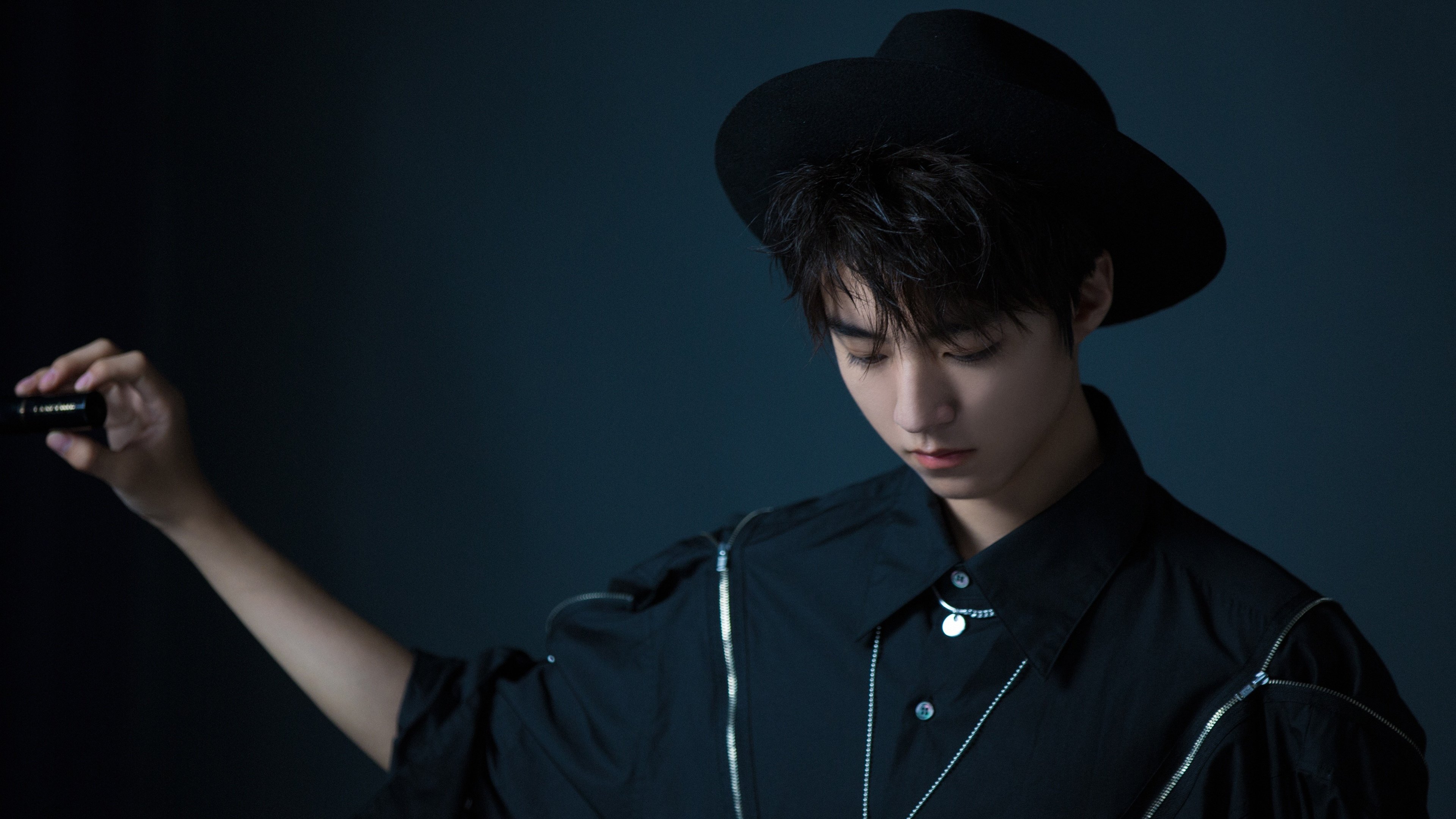 赛场“秀技”盛宴:突破、扣篮、传球大合集,扣篮传奇