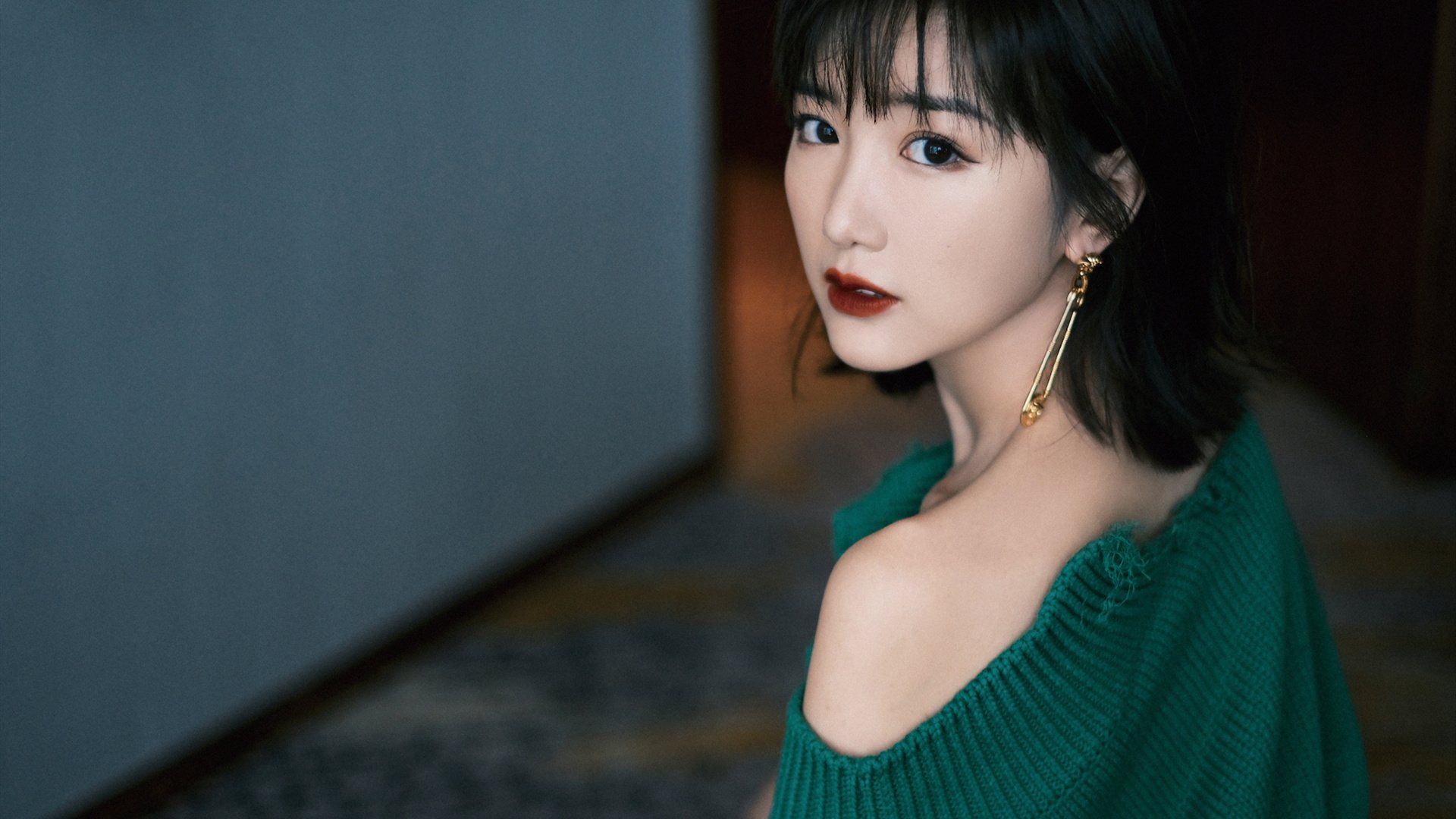 林丹重回母校激励学生追逐梦想，林丹 上校