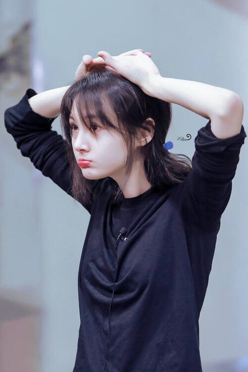 kaiyun.com-欧洲杯战局变幻莫测：阵型变化引爆战场！，欧洲杯揭幕战前瞻